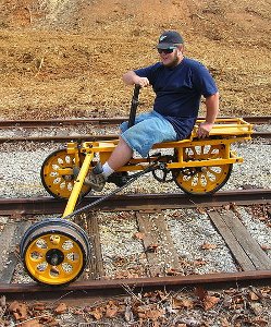 Three-wheeled handcar